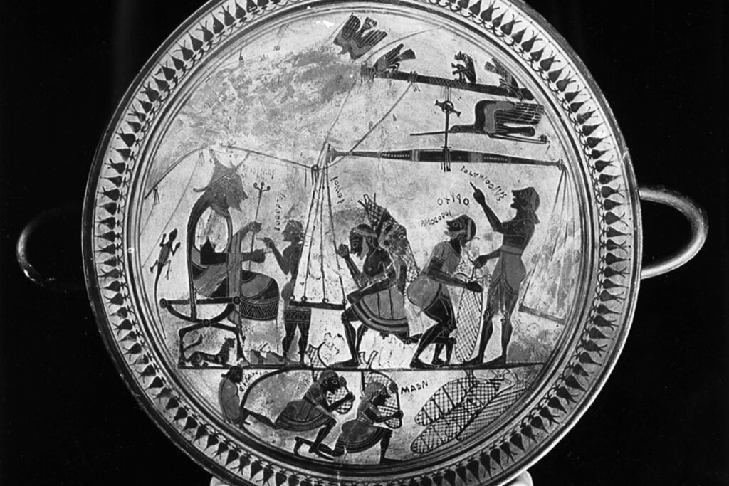 Copa lacónica mostrando trabajadores pesando y empaquetando silfio en Cirene